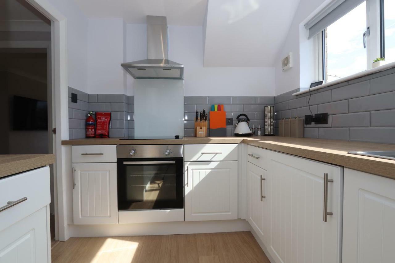 Dunfermline - Luxury 3 Bedroom 2 Bathroom Detached House With Garden المظهر الخارجي الصورة