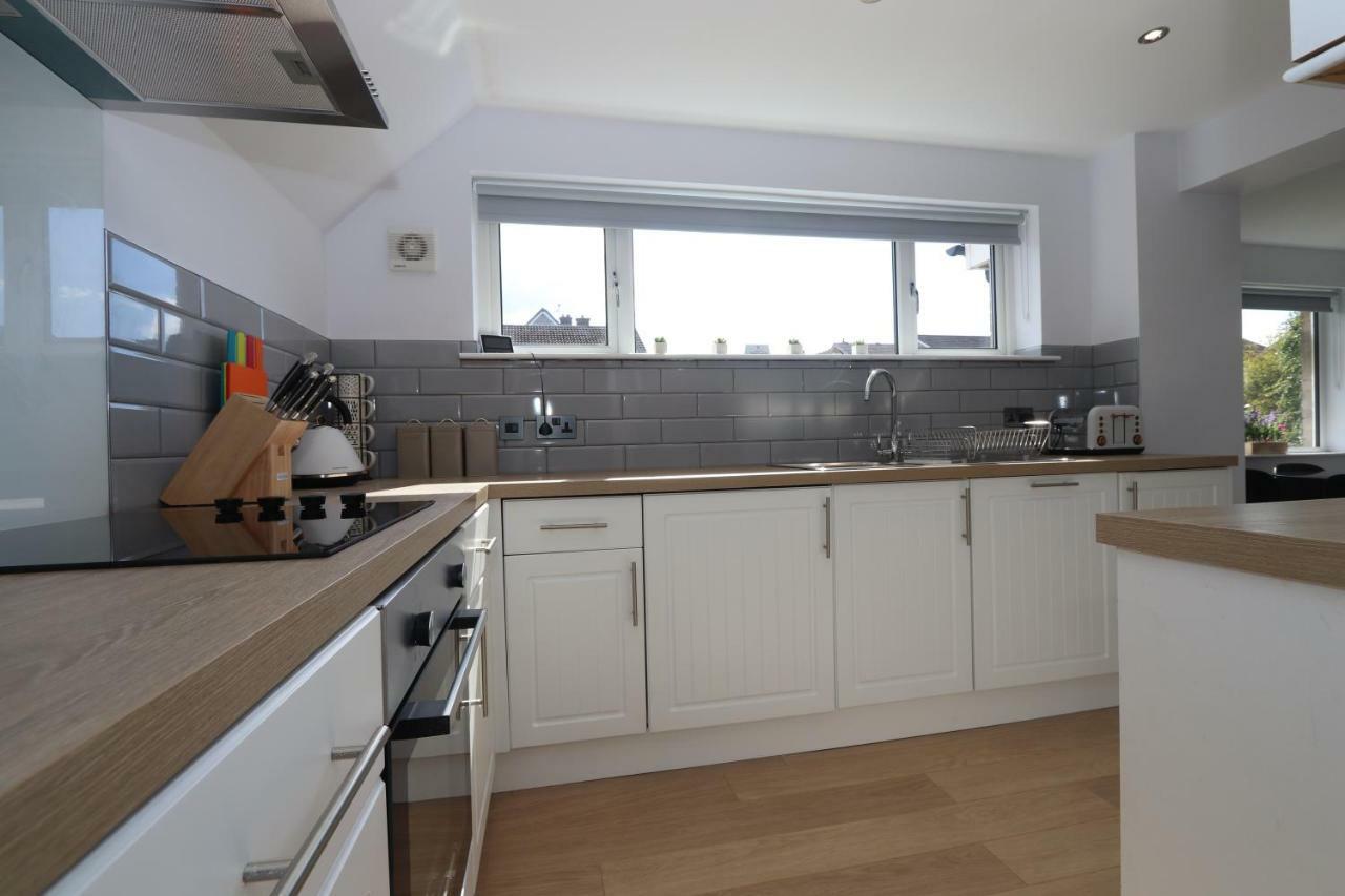 Dunfermline - Luxury 3 Bedroom 2 Bathroom Detached House With Garden المظهر الخارجي الصورة